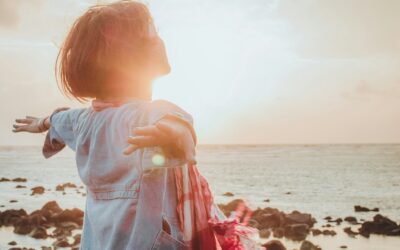 Megélem a jelen pillanatot! Megerősítések és önreflexiós kérdések a múlt elengedéséhez